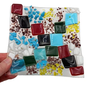 Abalorio/plato de caramelo de azulejo abstracto de mosaico de vidrio fundido hecho a mano para estudio de arte 6x6" - Imagen 1 de 9