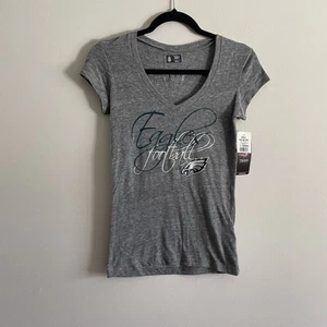 NFL Philadelphia Eagles Women S Gray Cap Short Sleeve Fitted Graphic T-Shirt NWT - Picture 1 of 7