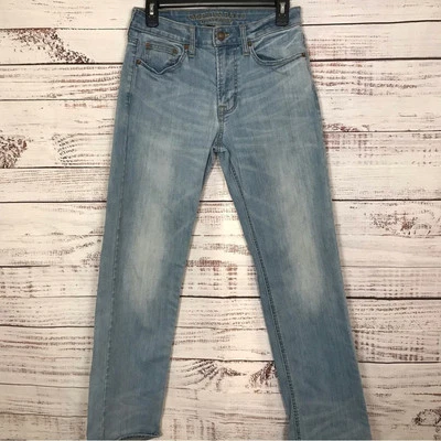 American Eagle Extreme flex size 28 light wash straight leg jeans - Image 1 of 4