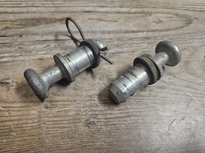 Ford Bronco 1992-1996 asiento trasero bisagra montaje en piso pasadores de retención OEM XLT Foto 1 de 4