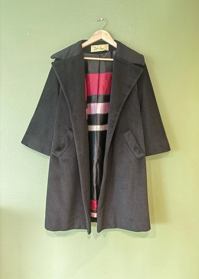Casaco de mão vintage 1960 preto mohair Lilli Ann Paris swing forrado de seda tamanho M/G - Imagem 1 de 4