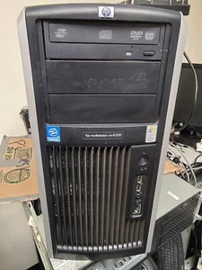 HP XW8200 Dual Xeon CPU's 3.0GHz 4GB RAM Quadro Dual Video ports XP - Picture 1 of 6