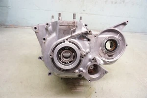 1973 Triumph Trident T150 T150V T 150 750 V Triple 750 *2763 Engine Cases  - Picture 1 of 12