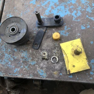 JOHN DEERE 38 DOUBLE PULLEY with REPAIR SHAFT M0038 - Picture 1 of 11