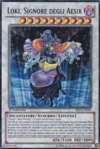 CARTA YU GI OH - LOKI,SIGNORE DEGLI AESIR - SP14-IT049 - STARFOIL - 1a ed - Foto 1 di 1