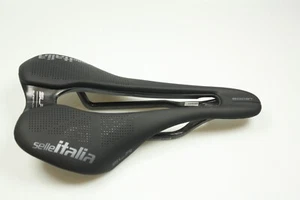 Selle Italia SLR Boost Kit Carbonio SuperFlow Saddle (145x248mm) - L3 - 130g - Picture 1 of 6