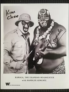KAMALA DOBLE FIRMADO 8x10! KIM CHEE! PROMOCIÓN! WWE! WWF! NWA! - Imagen 1 de 3