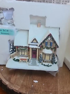 BRADFOR EXCHANGE Christmas Hawthorne FABRIC STORE of the Memories Village - Picture 1 of 21