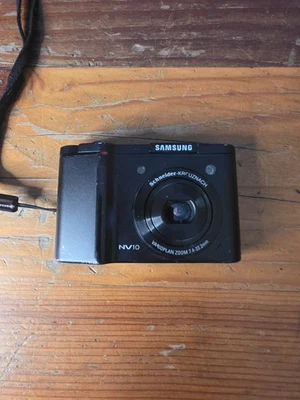 Samsung NV10 10.1MP Digital Camera - Good Condition - Needs Battery  - Image 1 of 4