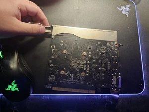 Asus GTX 1050 - Picture 1 of 2