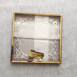 Kleines Deckchen, mit Plauener Spitze, weiß, Neu - Bild 1 von 3