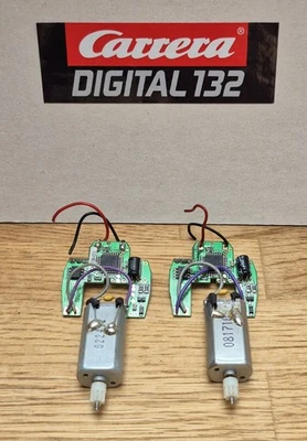 2× Originale Carrera Digital 132 Decoder + Motor + Ritzel F1 Formel 1 Auto Umbau - Bild 1 von 2