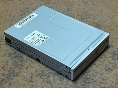 Sony MPF920-Z, 1.44MB Floppy Disk Drive FDD 3-1/2" Internal -- Tested - Image 1 of 3
