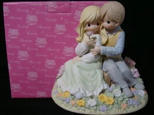 Precious Moments Couple Lawn Newlywed Gift Collection Ceramic Ornament - Picture 1 of 11