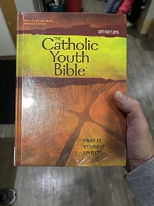 The Catholic Youth Bible Third Edition NABRE New American Bible Revised Edition - Imagen 1 de 3