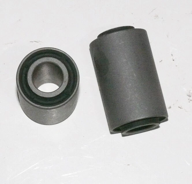 TRIUMPH TR2,TR3,TR4 CASQUILLOS DE RESORTE DELANTEROS TRASEROS X2 Foto 1 de 1