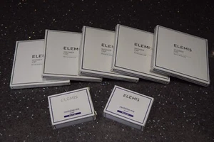 Elemis Time to Spa Revitalise-Me Lozione Mani e Corpo 2x30ml Sapone 5x Tappo Doccia - Foto 1 di 2