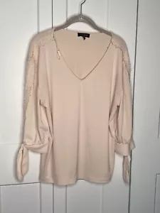 The Limited 3/4 Sleeve Appliqué Casual Blouse Top women's size large - Picture 1 of 5