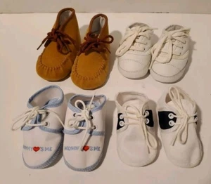 Vintage Baby Shoe Lot of 4 Pair Booties Moccasins Sneakers Mcbaby Gold Bug Sz0-3 - Picture 1 of 16