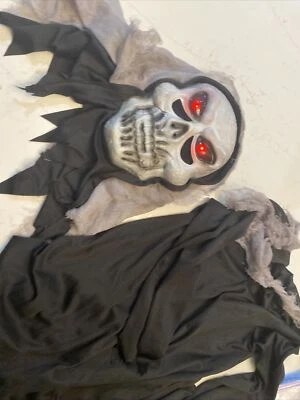 Phantom - Ghoul - Light-Up Mask & Black Robe Child Costume 8-10 Medium #R106 - Image 1 of 4