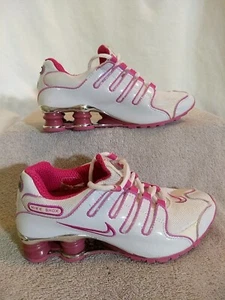 Nike Shox NZ "Weiß Pink" Damen-Sportschuhe, Größe: 7 #JR20-8 - Bild 1 von 8