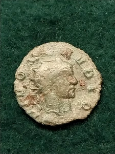 Roman Coin Emperor Claudius II Gothicus Consecratio Burning Alter 16 mm, 1.0 gr - Picture 1 of 2
