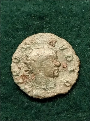 Roman Coin Emperor Claudius II Gothicus Consecratio Burning Alter 16 mm, 1.0 gr - Image 1 of 2