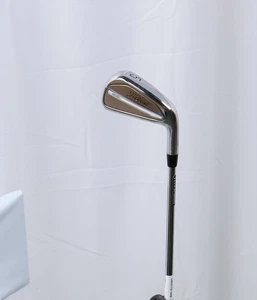 Titleist T200 3G 5 Iron Regular Flex Amt Red R300 Steel 12847563 Good - Picture 1 of 5