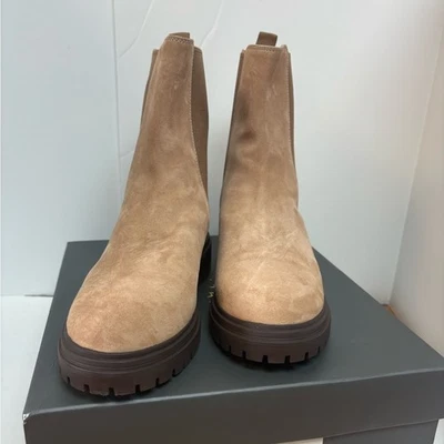 Botas Chelsea Ann Taylor Woken’s en Arena de Postre, Talla 8.5, Nuevas en Caja Foto 1 de 4