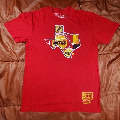 Houston Rockets Medium Mitchell & Ness Hardwood Classics Hometown T-Shirt Red - Image 1 of 4