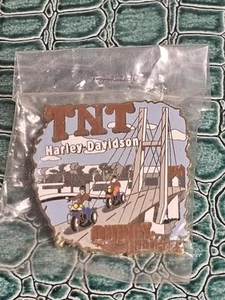 TNT H.D. QUINCY ILLINOIS HARLEY DAVIDSON DEALER VEST JACKET PIN NEW - Picture 1 of 4