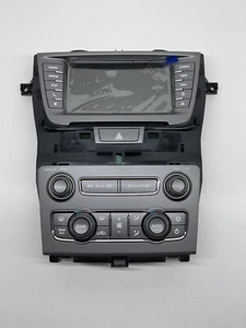 NEW Holden Genuine VE Series 2 Berlina Calais CalaisV IQ Stereo Radio Fascia - Picture 1 of 2