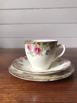 Vintage Royal Doulton English Rose Tea Trio Cup Plate Saucer Made In England - image 1 of 4