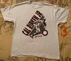 Baltimore Orioles Vintage T-Shirt - Cal Ripken, Jr ~ 2,000 Consecutive Game Club - Picture 1 of 4