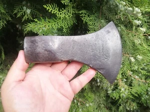 VINTAGE VECCHIO 2,07 LIBBRE RARO SECONDA GUERRA MONDIALE FRANCESE 1944 TESTA ASCIA TOMAHAWK DA TREKKING ASCIA STRUMENTO - Foto 1 di 10