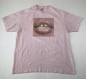 Camiseta gráfica PLEASURES X PLAYBOY Collaboration para hombre oro rosa grillz talla grande - Imagen 1 de 6