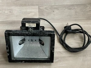 Halogenstrahler Lampe Außenleuchte Baustellenlampe - Bild 1 von 3