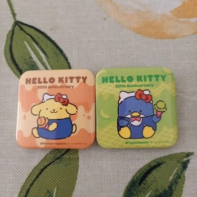 Hello Kitty 50th Anniversary Can Badge 2er Set Pompon Purin & Tuxedo Sam - Bild 1 von 2