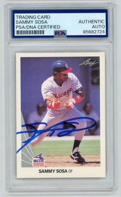 SAMMY SOSA Cubs Signed 1990 Leaf ROOKIE Baseball Card #220 PSA Auto 2724 - Image 1 of 2