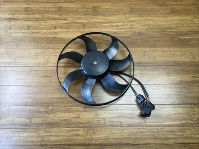 Ventilador y motor de refrigeración del motor Volkswagen Passat 2012-2022 1KM959455G OEM *NOTA* Foto 1 de 4