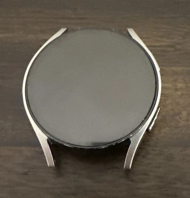 三星 Galaxy Watch6 SM-R930 40 毫米铝合金表壳(仅表盘)银色 — 第 1/4 张图片