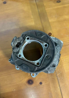 2004-2005 Maserati Quattroporte Left Rear Spindle Knuckle Hub OEM - Image 1 of 4