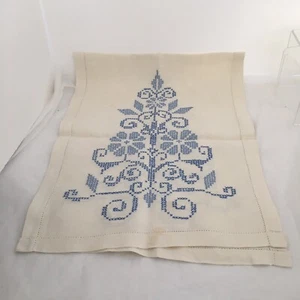 Vintage Table Runner Dresser Scarf White Linen Blues Cross Stitched 48x14.5 - Picture 1 of 6