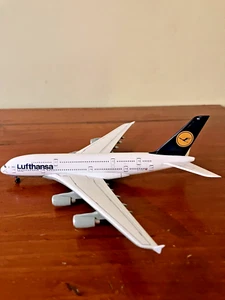 LUFTHANSA A380 1/400 DRAGON WINGS - Picture 1 of 6