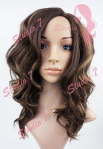 W134 Ladies Wig Golden Brown Highlight Beach Waves Natural Look studio7-uk - Picture 1 of 6