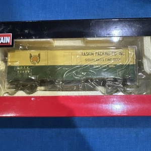 InterMountain HO  "Raskin Packing Co Refrigerator Car #62898" Boxed #48403-06 - Picture 1 of 2