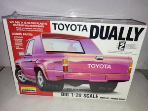 MAQUETTE LINDBERG 72575 - BIG 1/20 - TOYOTA DUALLY PICK-UP   - NEUF SCELLE - Imagen 1 de 3