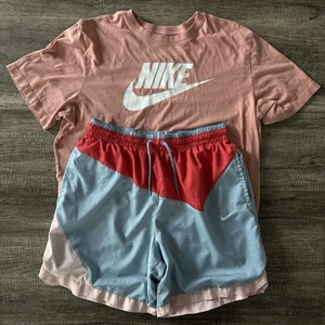 Nike Men’s Coral T-Shirt XL & Colorblock Swim Shorts Large Pink Blue Outfit Set - Picture 1 of 22