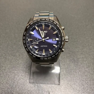 Reloj de cuarzo Seiko Astron titanio 8X22-0AG0-2 para hombre unisex usado Foto 1 de 4