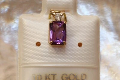 Exclusiver Amethyst & Diamant Anhänger - 1,0 ct. - 10 Kt. Gold 417 - Smaragd Cut - Bild 1 von 4